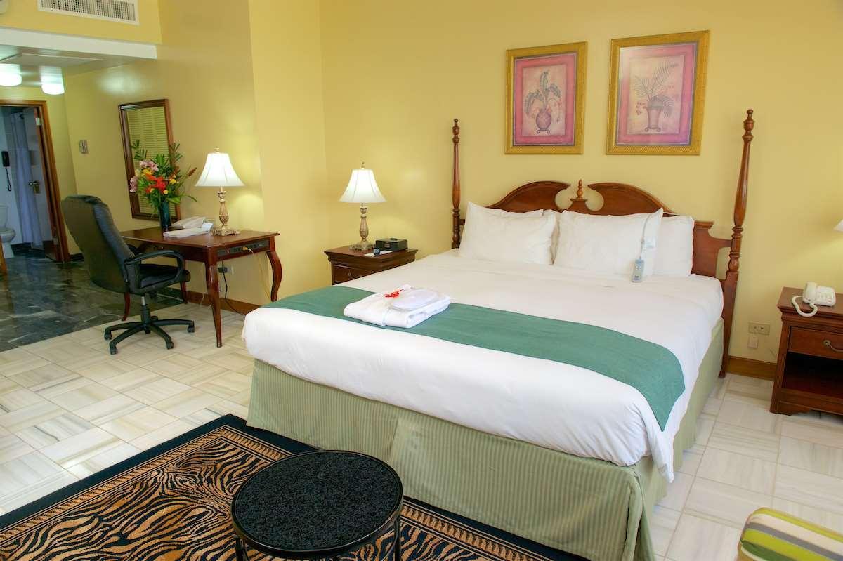Fort George Hotel And Spa Belize City Exteriör bild